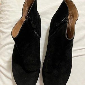 FitFlop Black Ankle Bootie Size 8